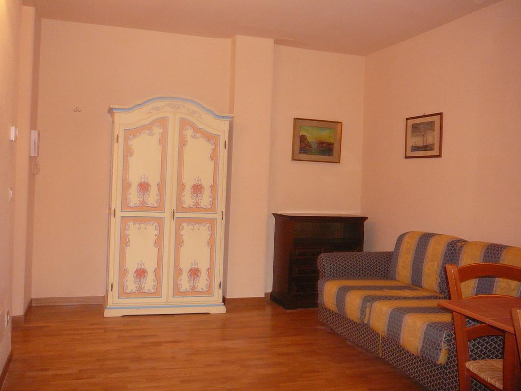 Aparthotel Il Cervo Bianco Abetone Zimmer foto